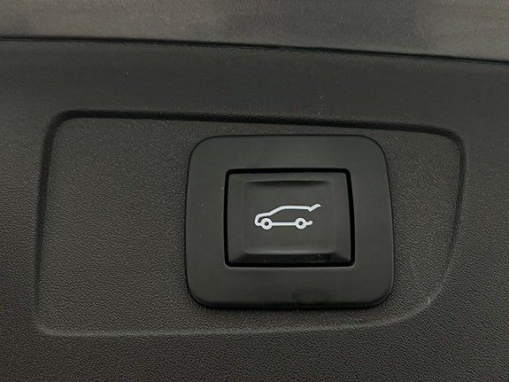 Vehicle Image 28