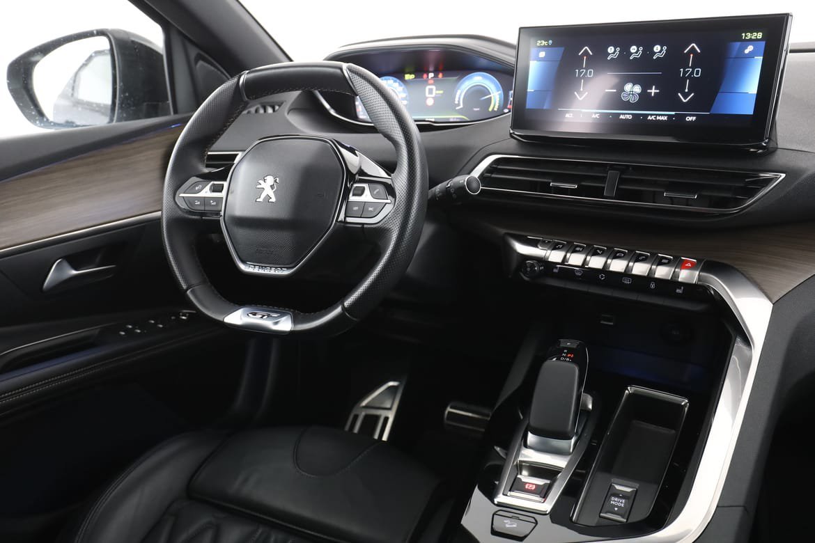 Vehicle Image 14