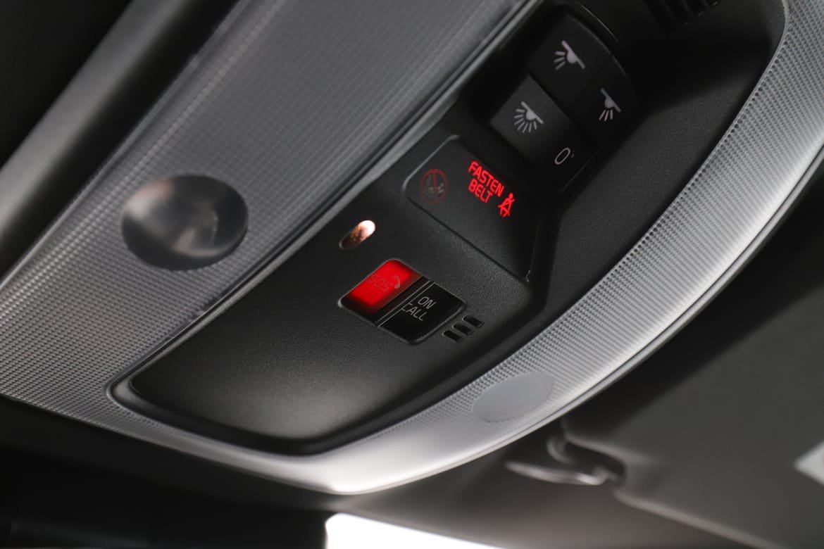 Vehicle Image 25