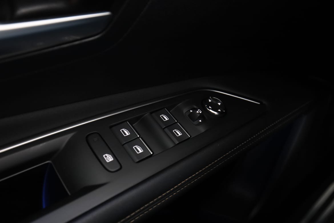 Vehicle Image 40
