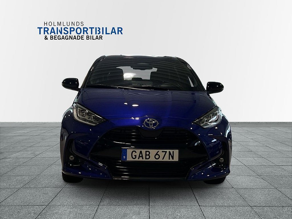 Vehicle Image 5