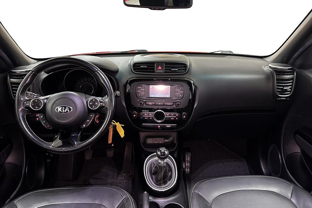 Vehicle Image 6