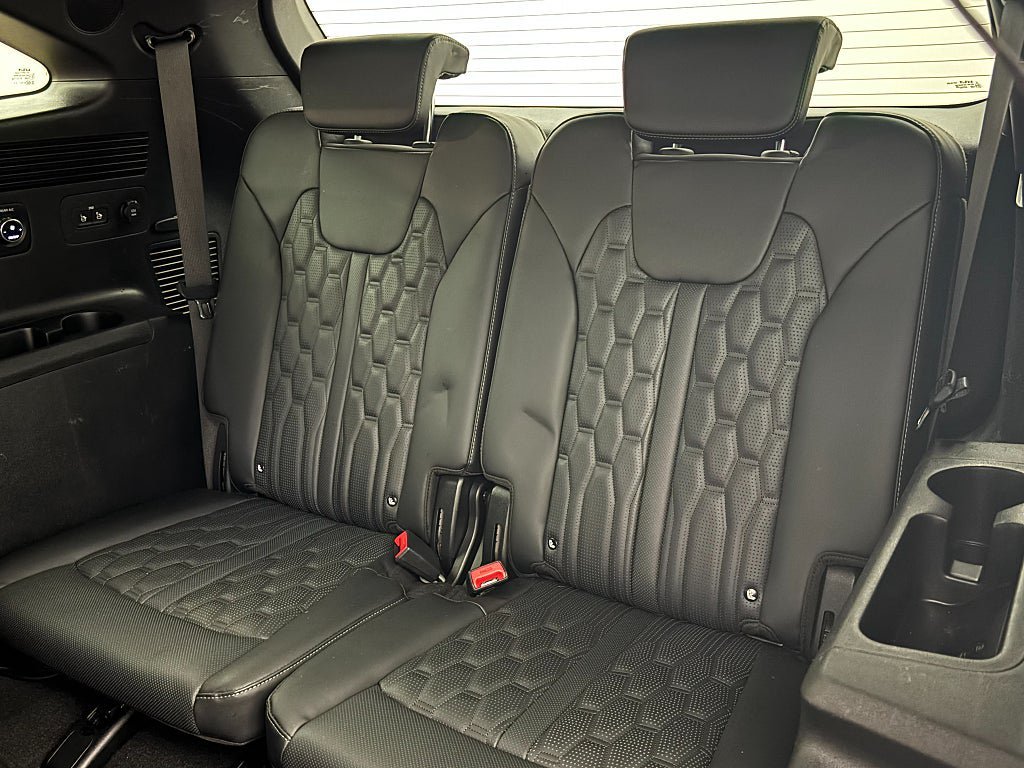 Vehicle Image 17