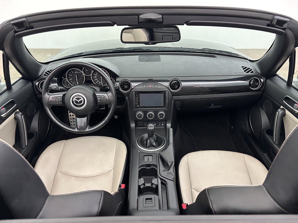 Vehicle Image 18