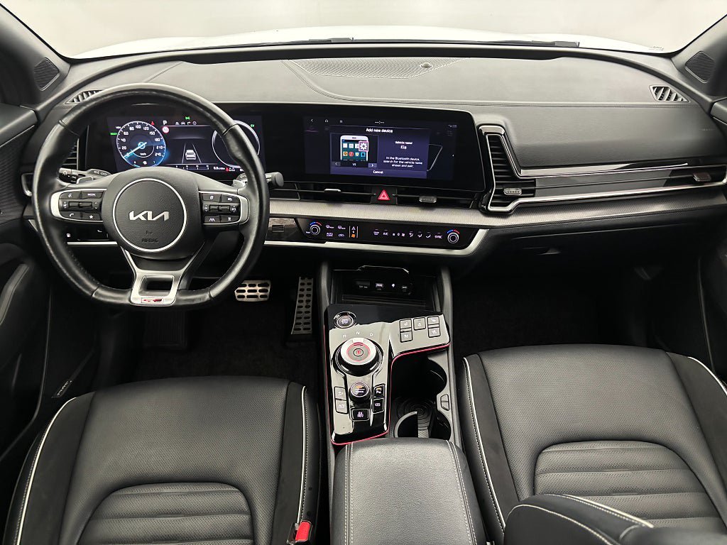 Vehicle Image 17