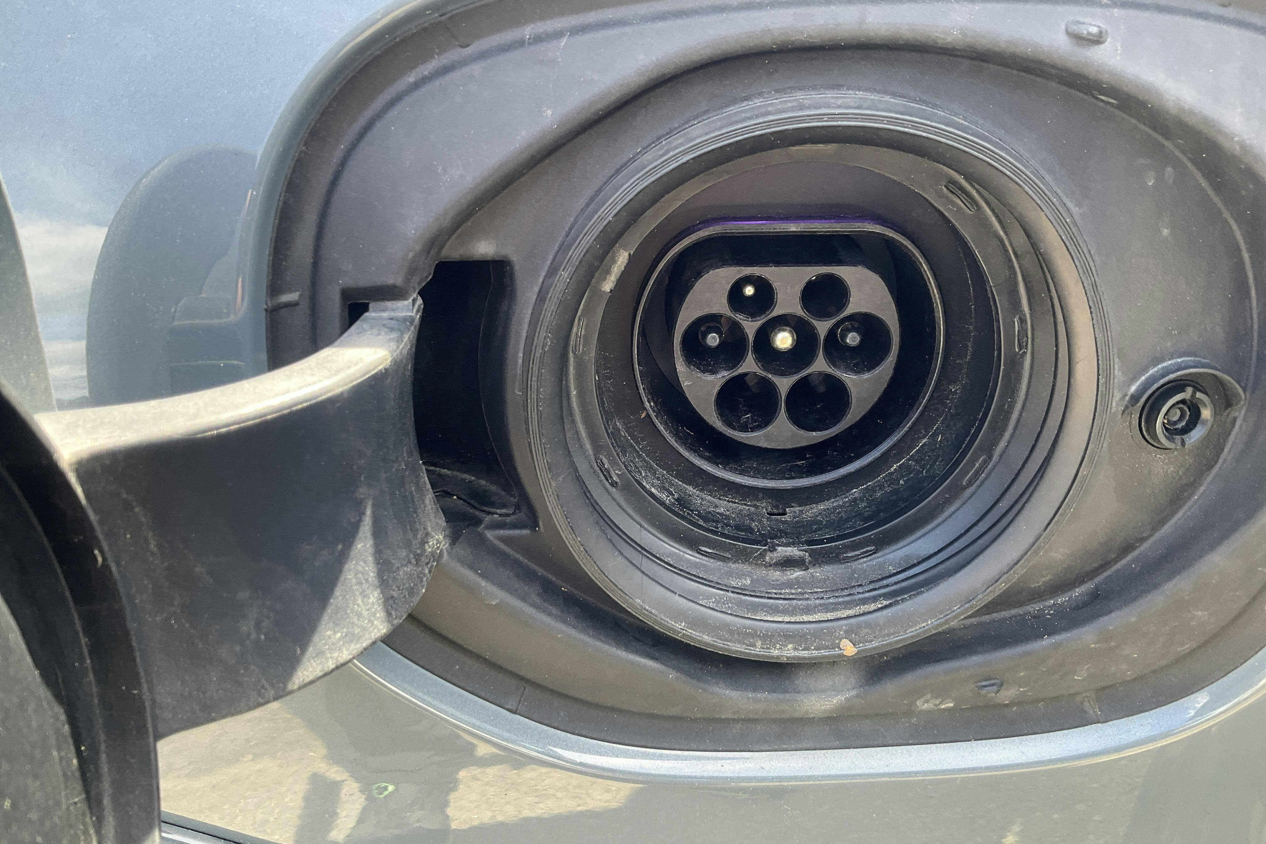 Vehicle Image 17