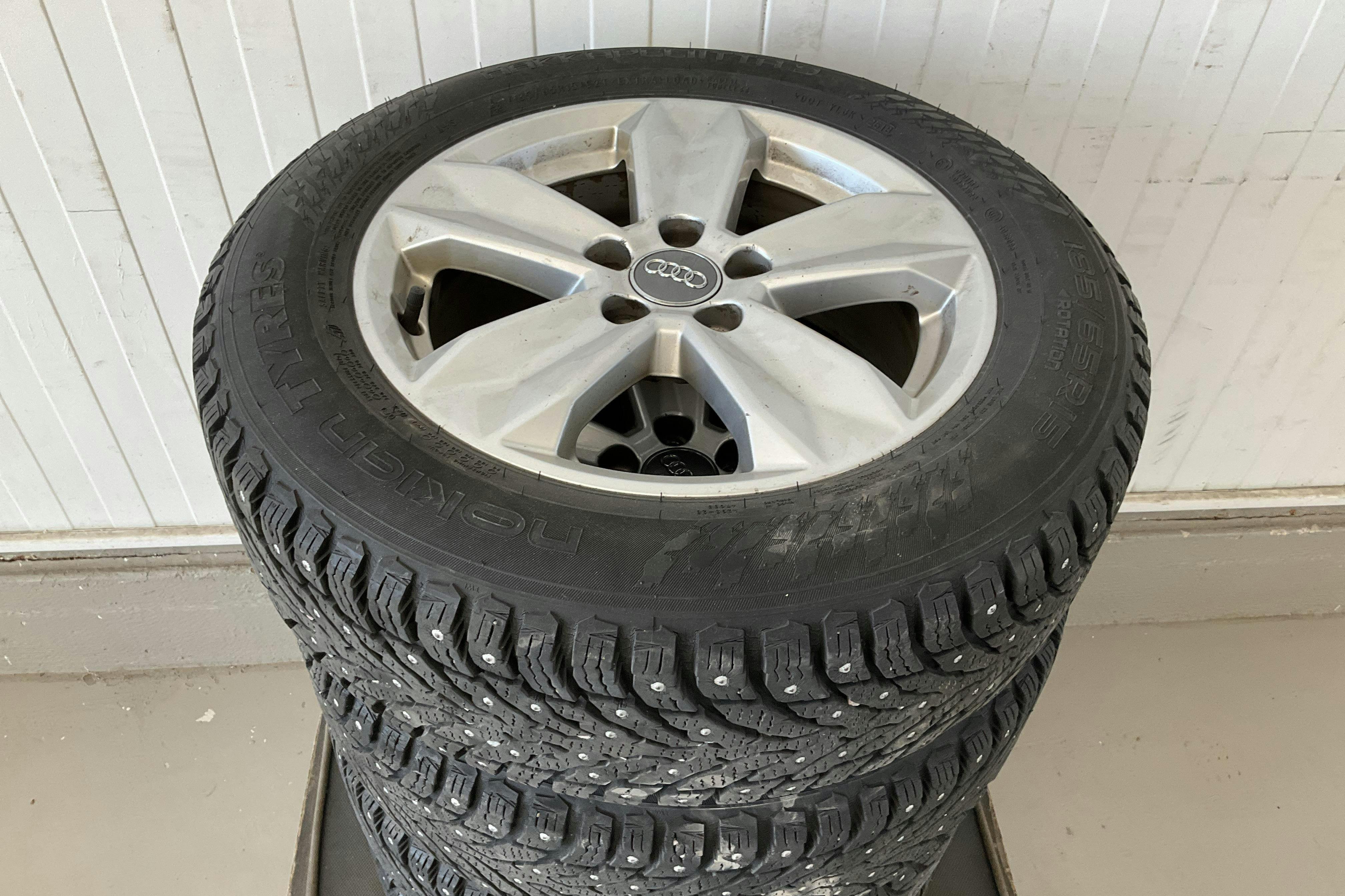 Vehicle Image 15