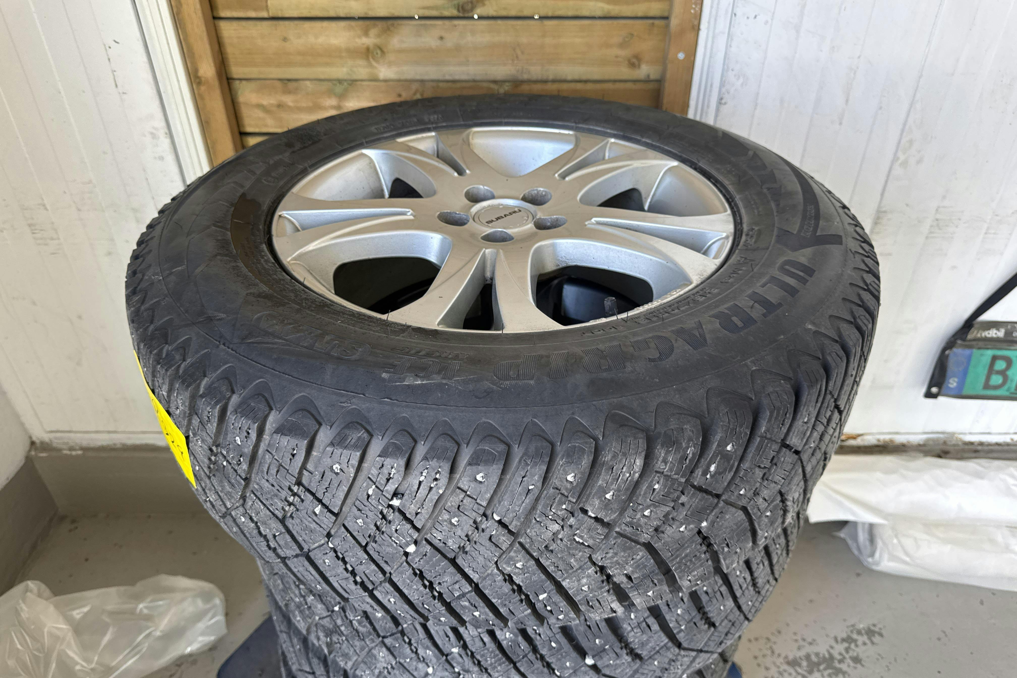 Vehicle Image 16