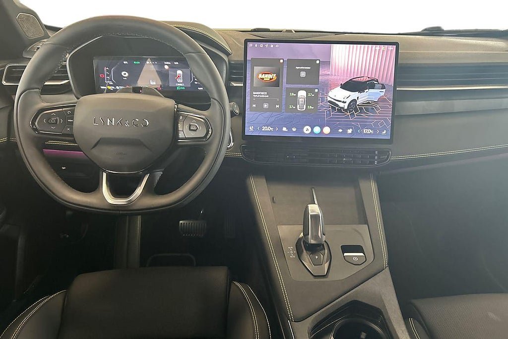 Vehicle Image 10