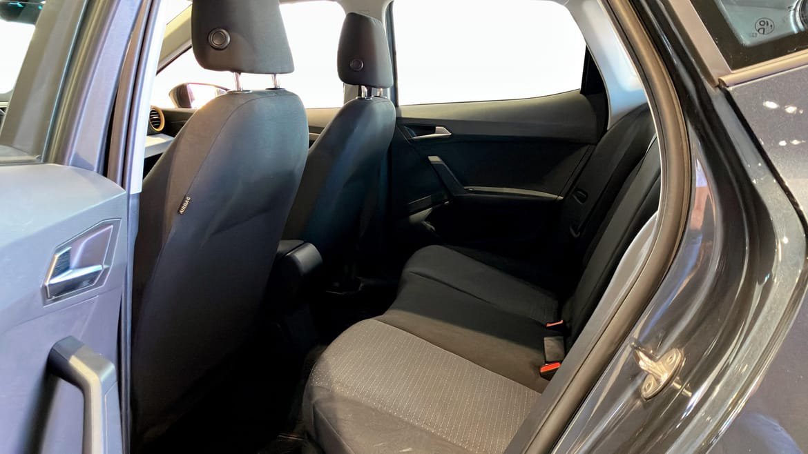 Vehicle Image 11