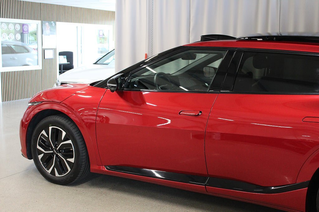 Vehicle Image 15