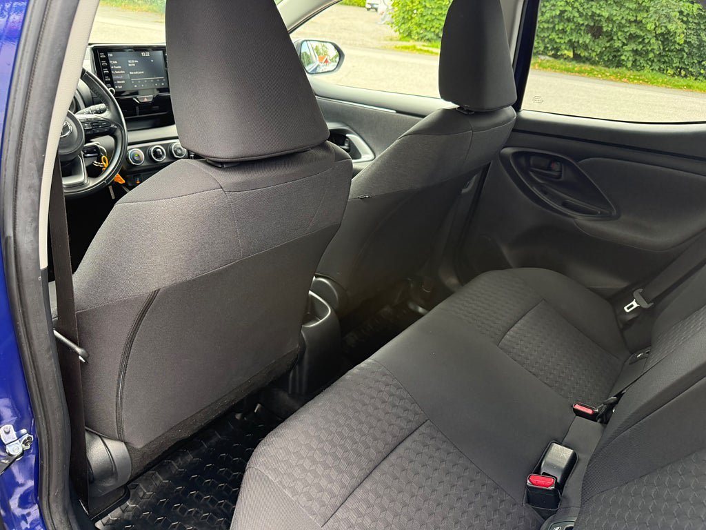 Vehicle Image 7
