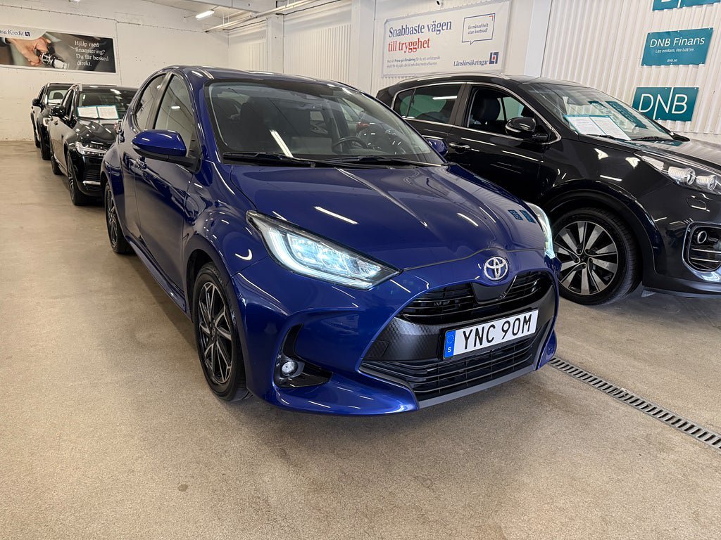 Vehicle Image 13