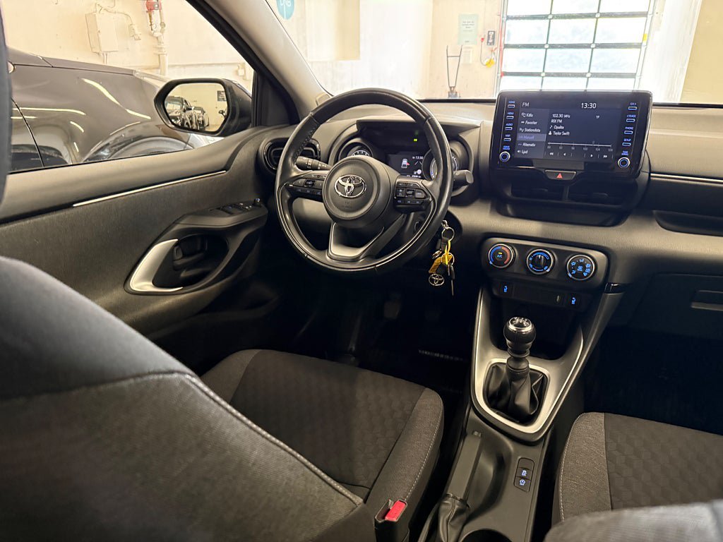 Vehicle Image 19