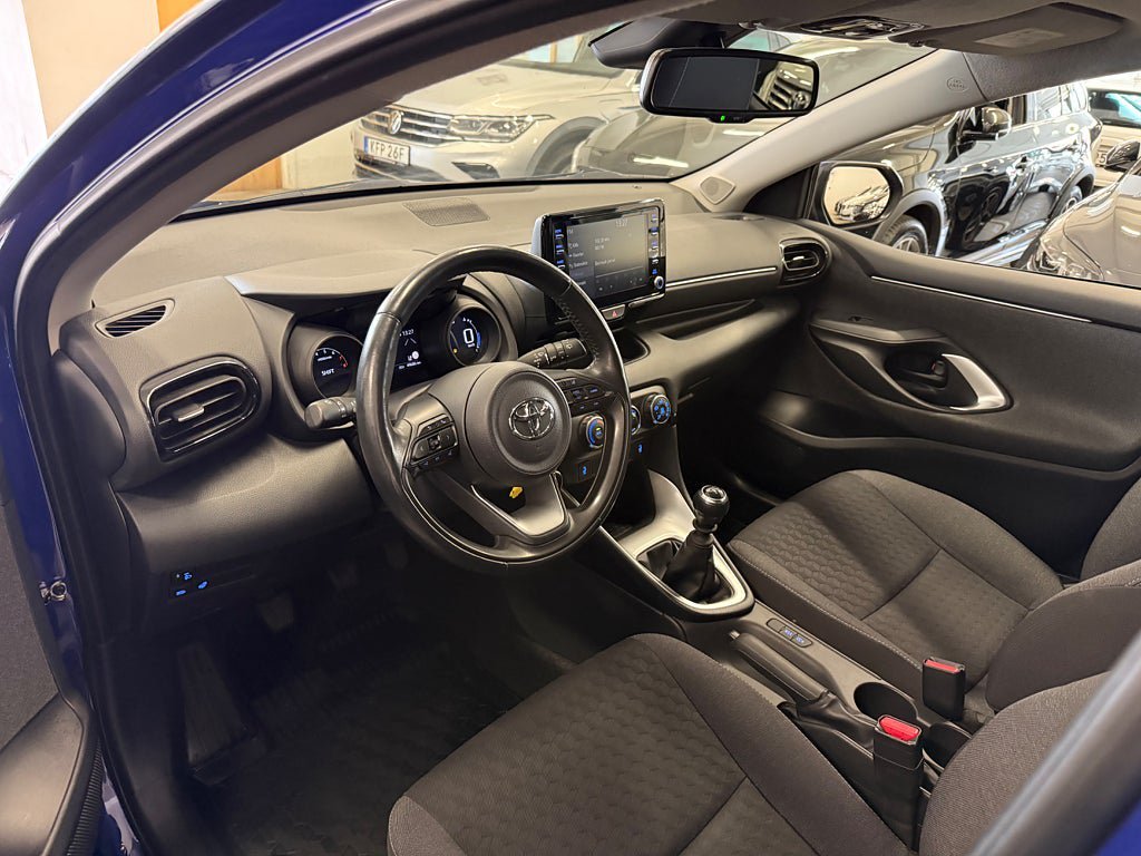 Vehicle Image 21