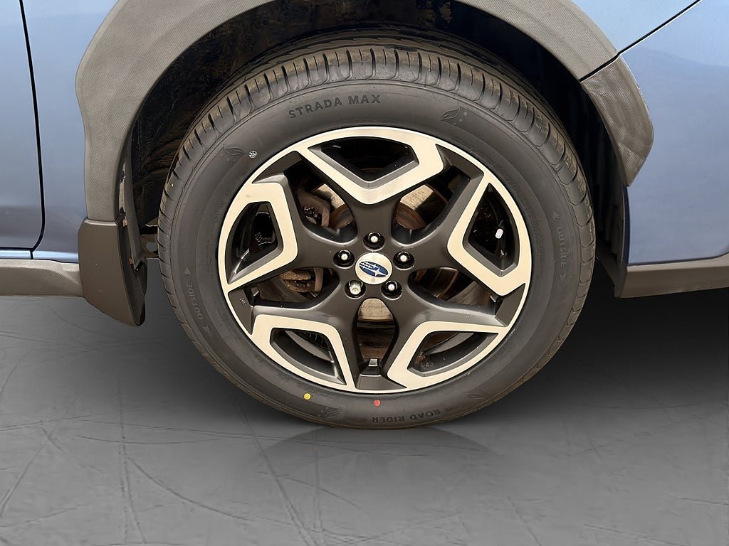 Vehicle Image 25