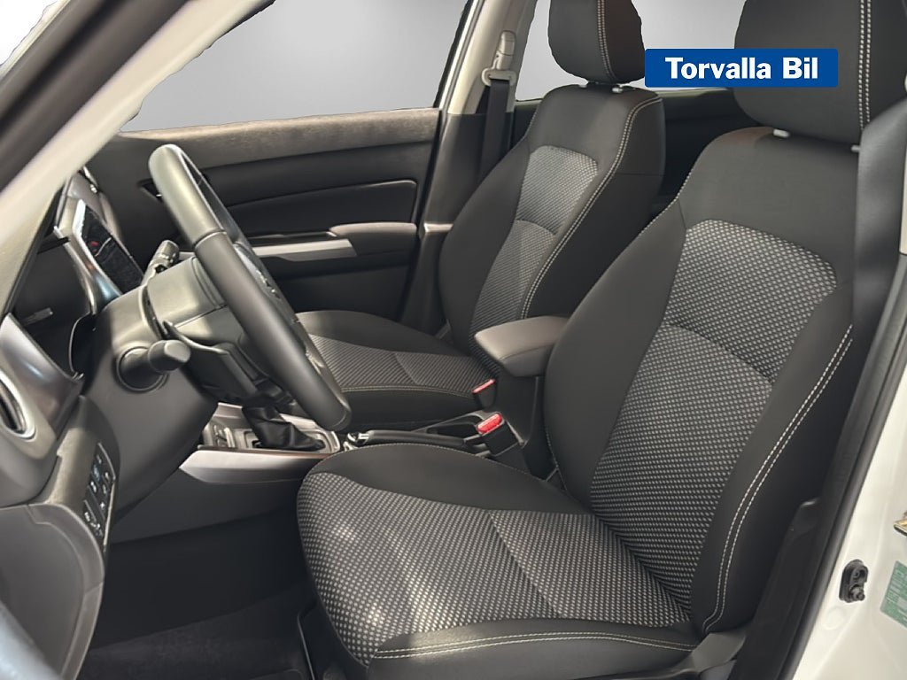 Vehicle Image 8