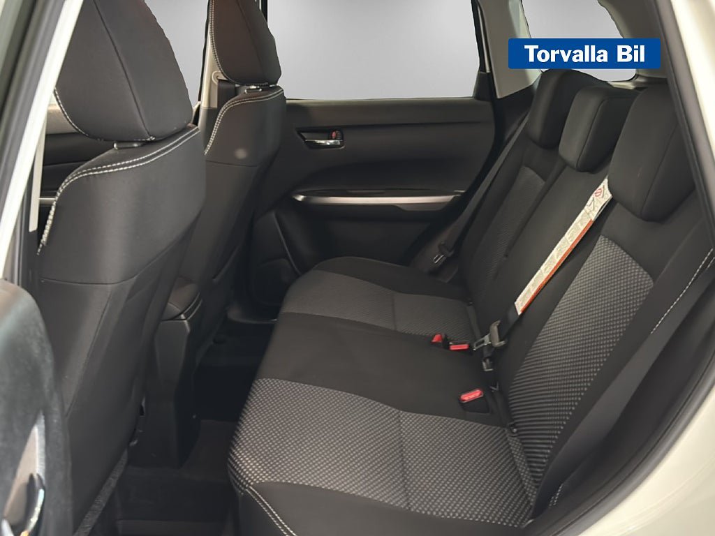 Vehicle Image 9