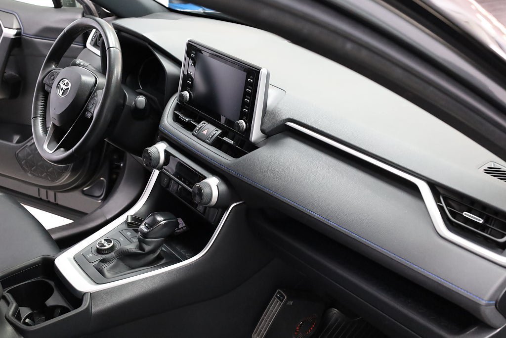 Vehicle Image 18