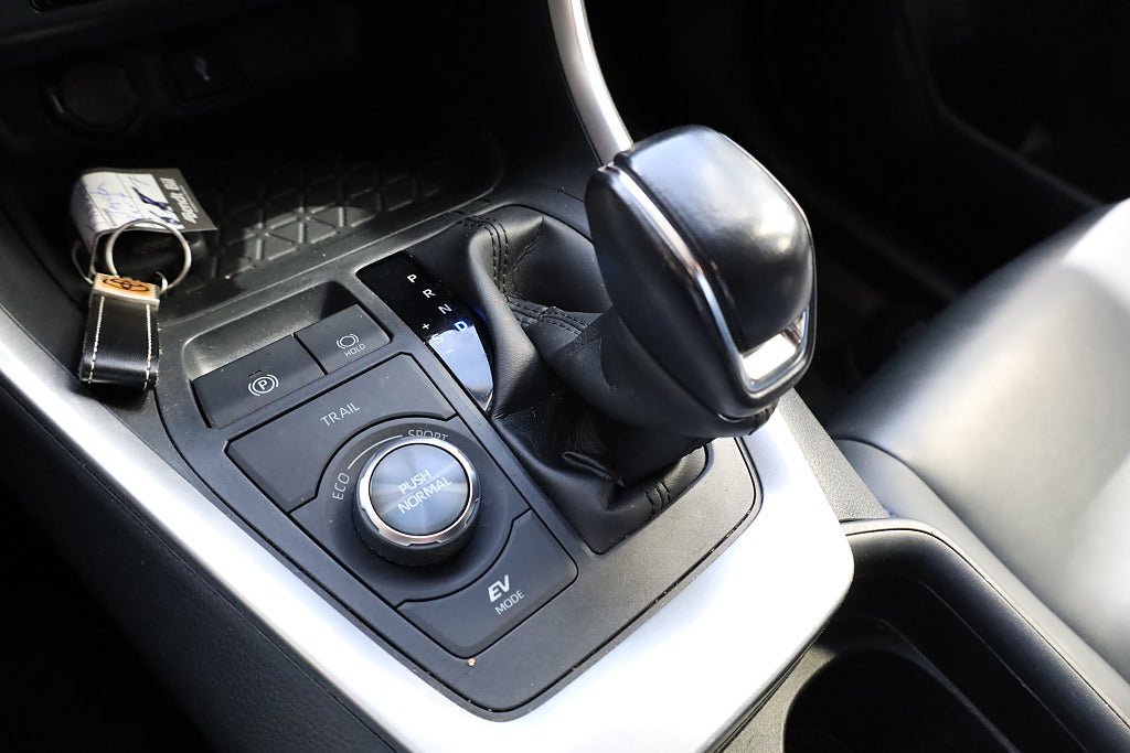 Vehicle Image 22