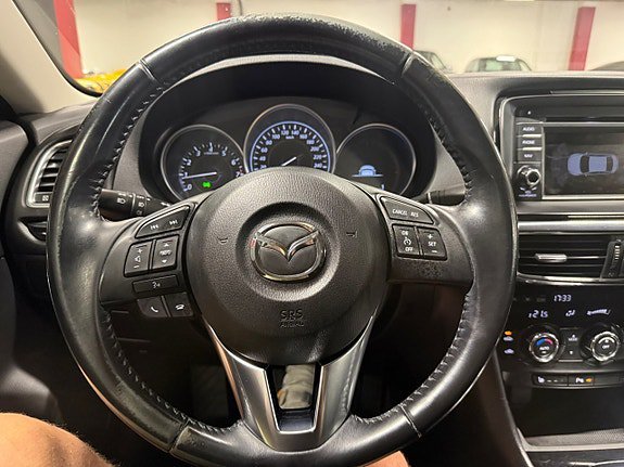 Vehicle Image 15