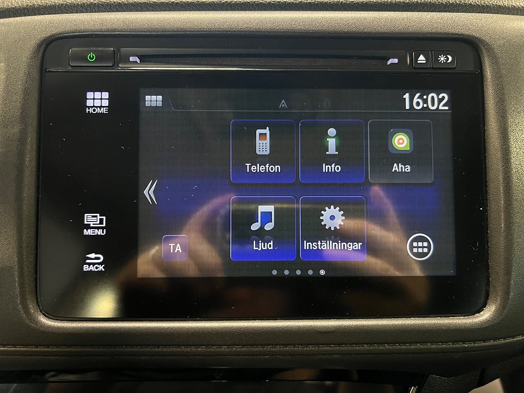 Vehicle Image 14