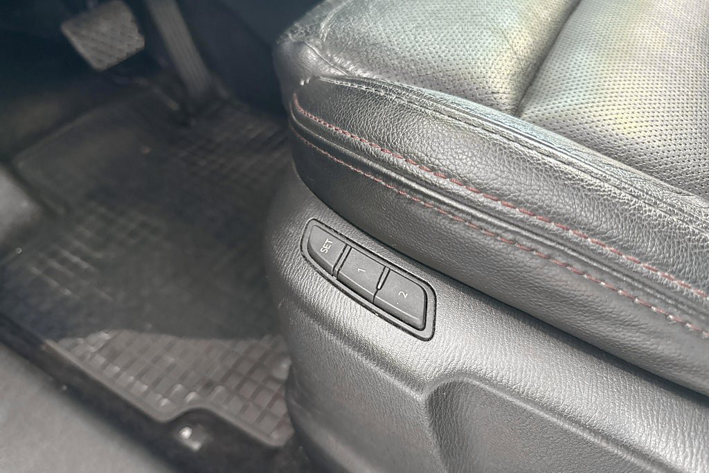 Vehicle Image 23