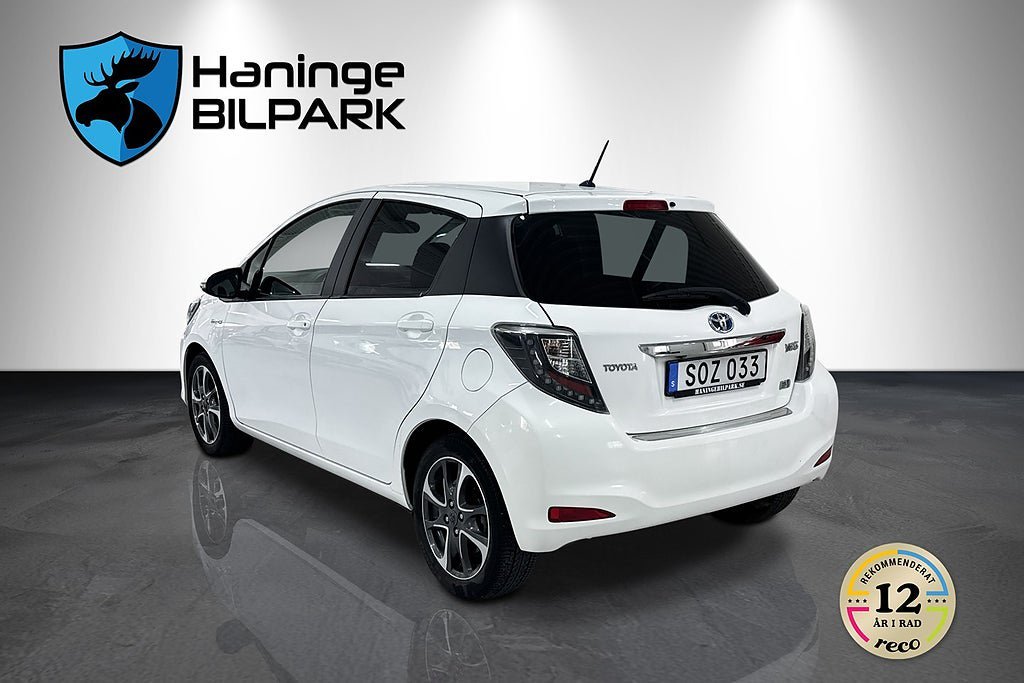 Vehicle Image 7