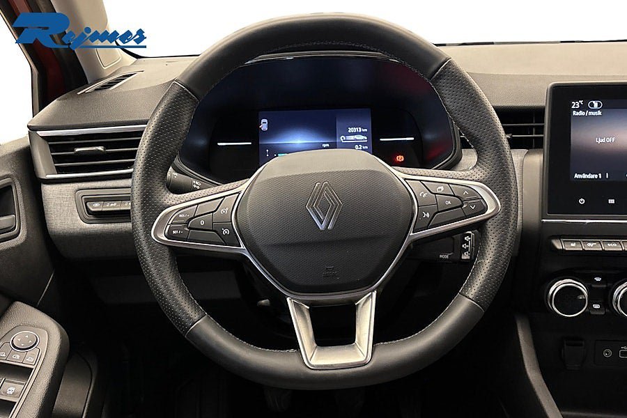Vehicle Image 11