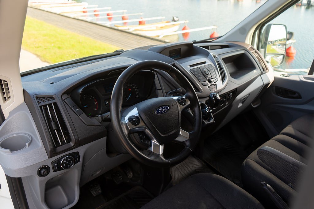 Vehicle Image 21