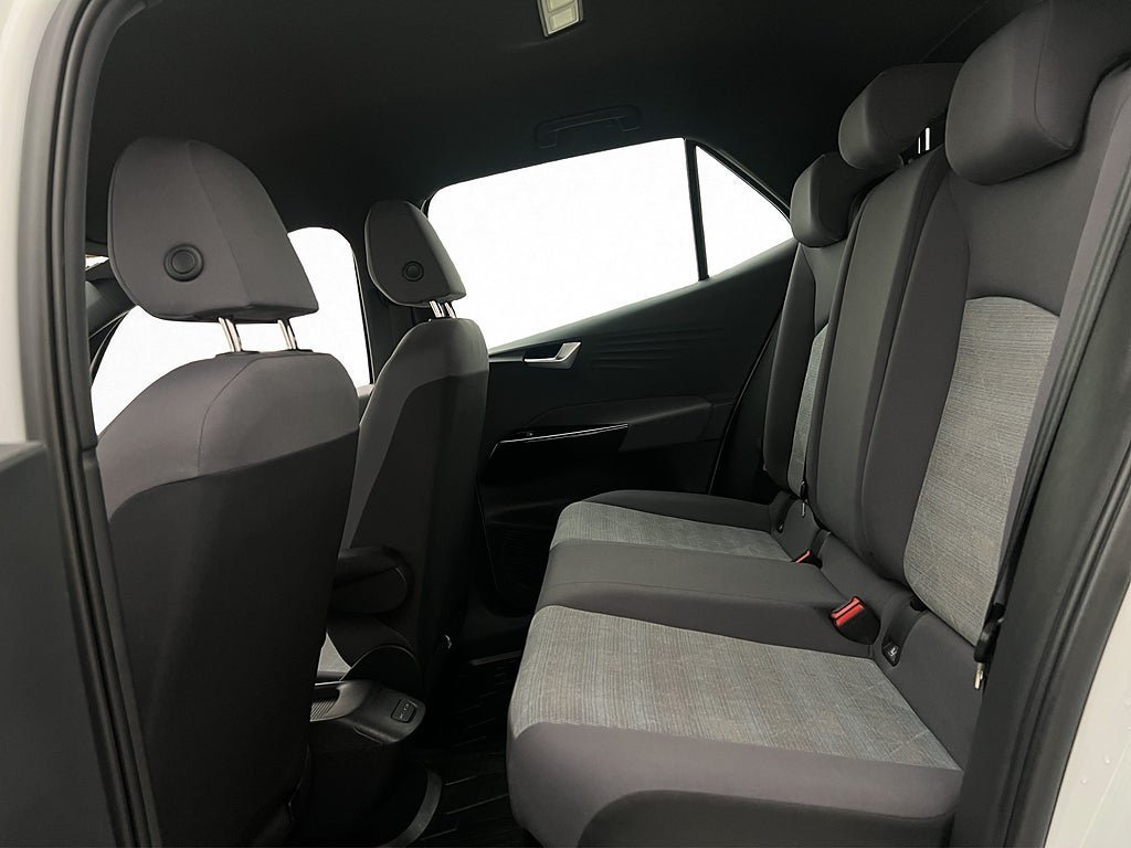 Vehicle Image 26