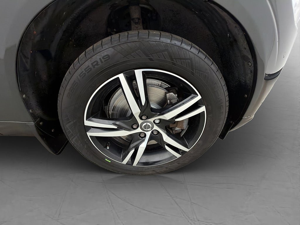 Vehicle Image 38