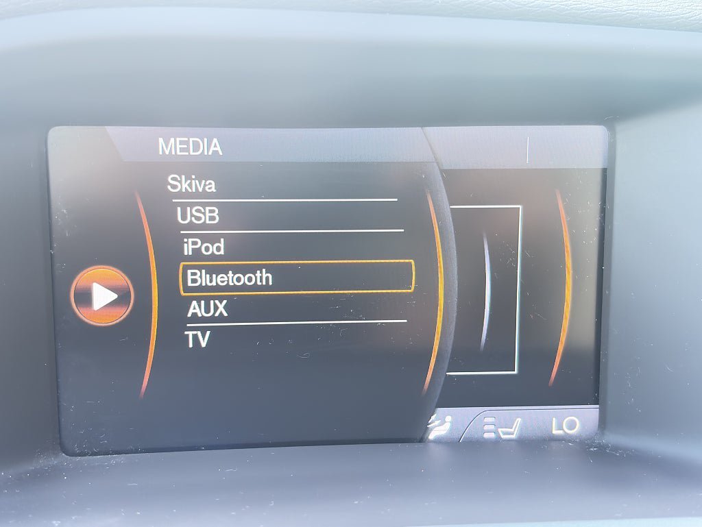 Vehicle Image 19