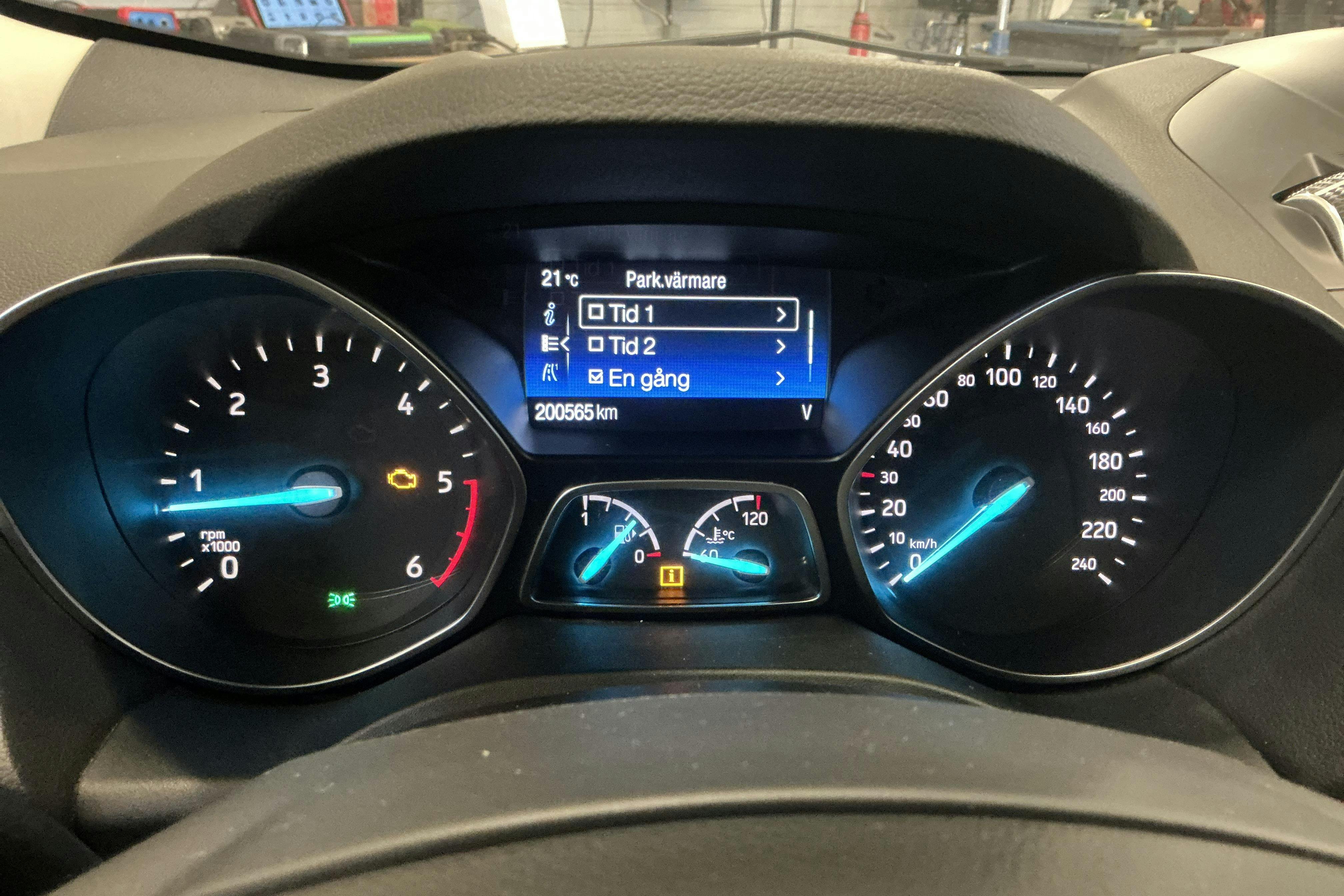Vehicle Image 12