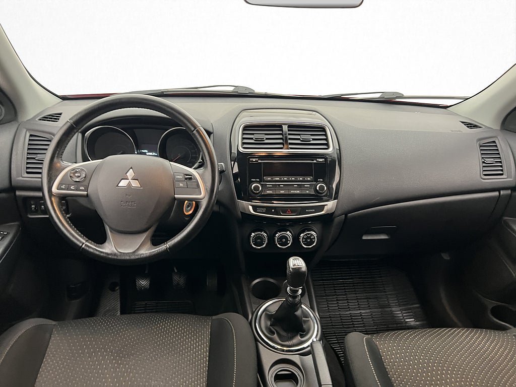 Vehicle Image 12