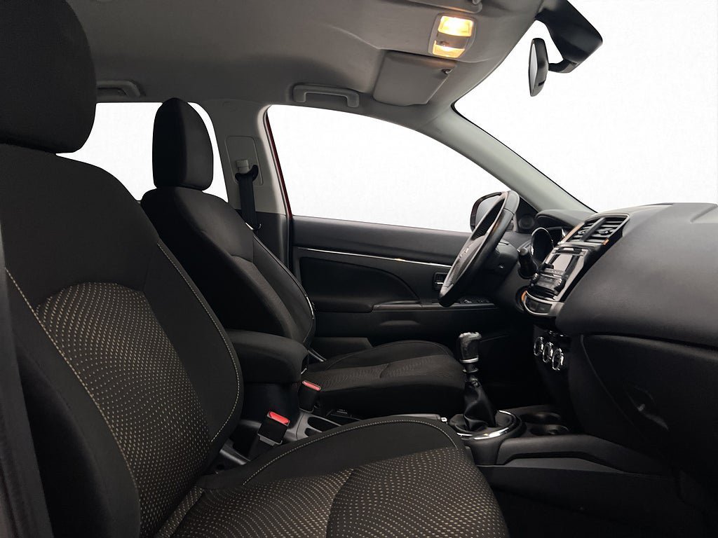 Vehicle Image 21