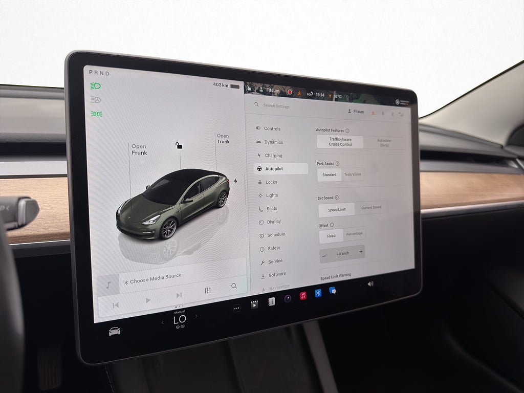 Vehicle Image 15