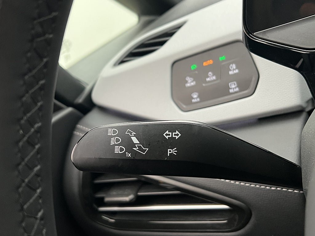 Vehicle Image 27