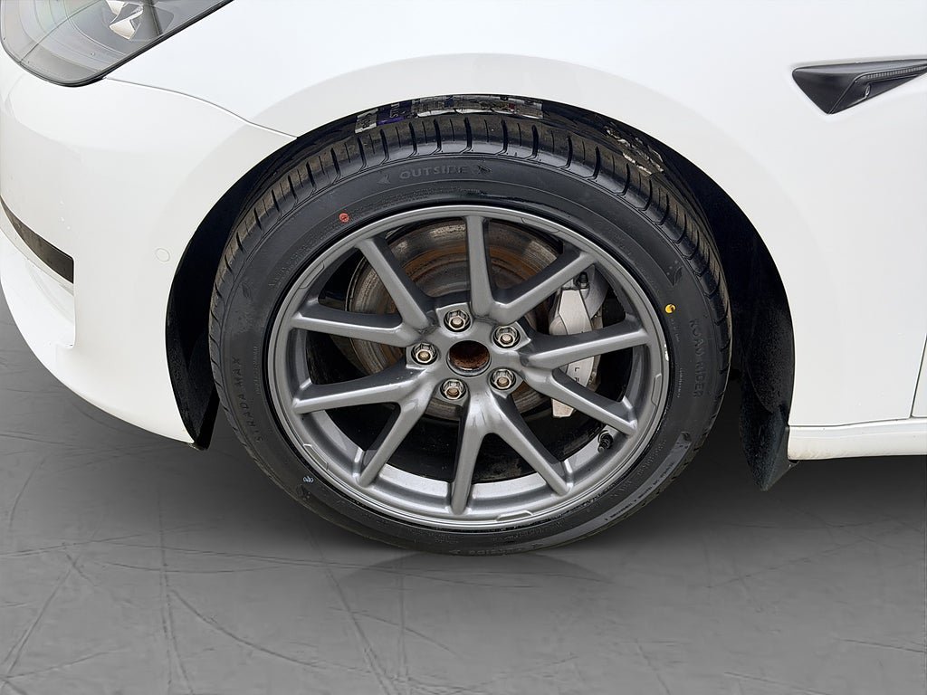 Vehicle Image 31