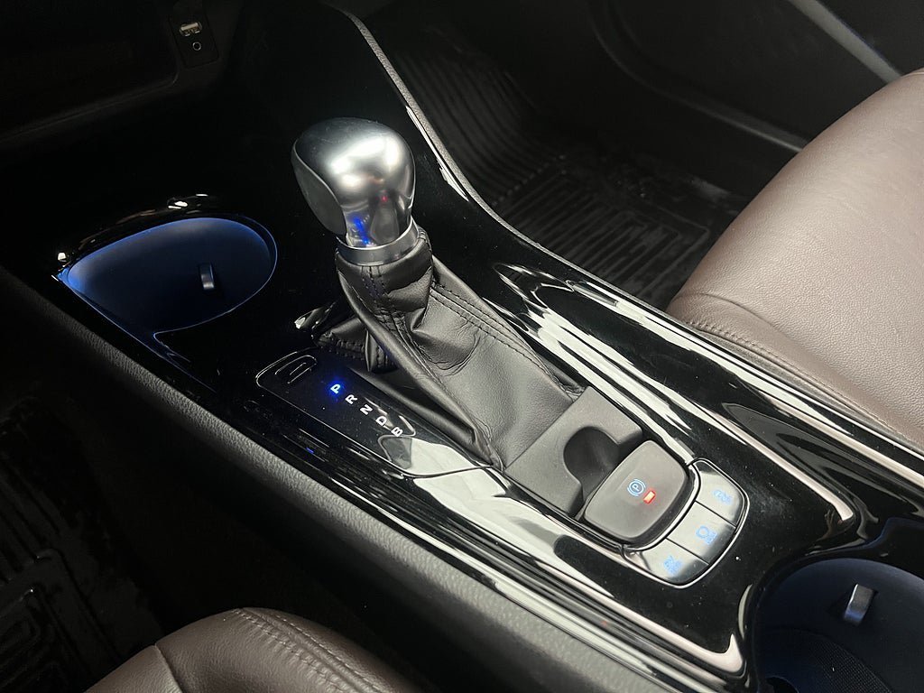 Vehicle Image 22