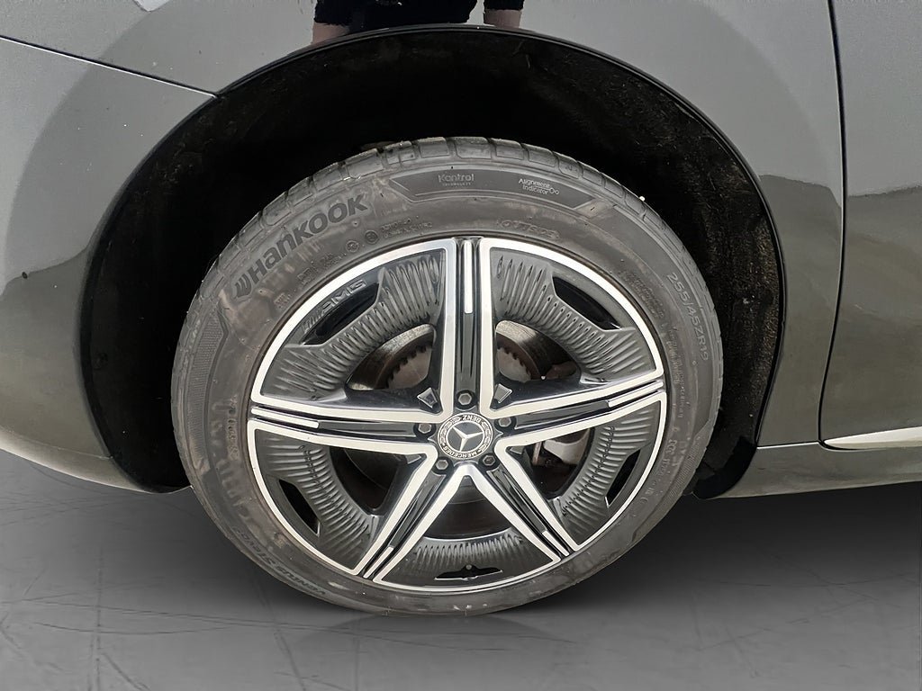 Vehicle Image 37