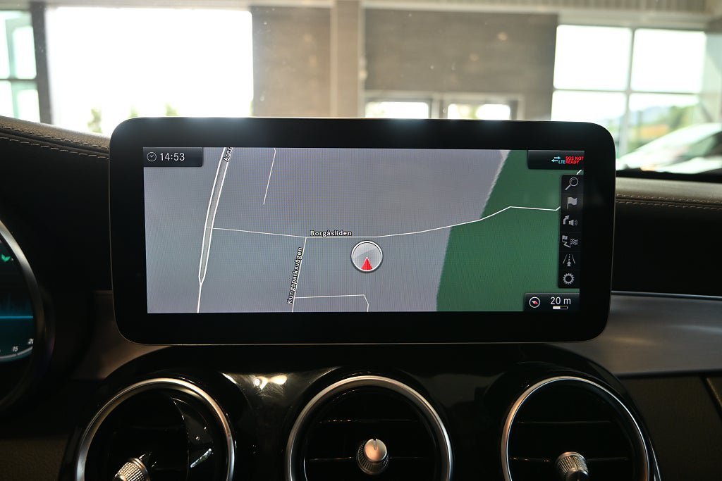 Vehicle Image 19