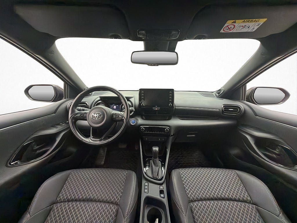 Vehicle Image 12