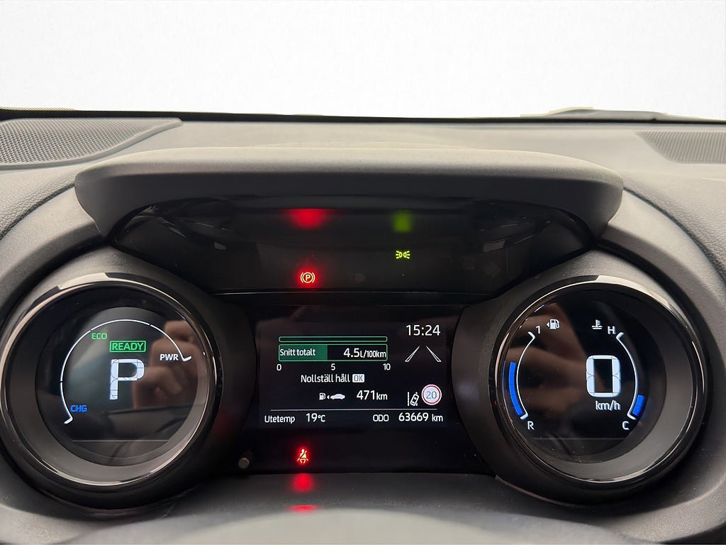 Vehicle Image 16
