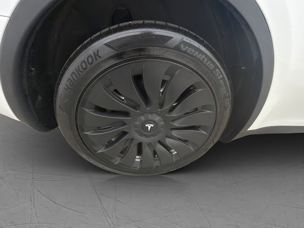 Vehicle Image 32