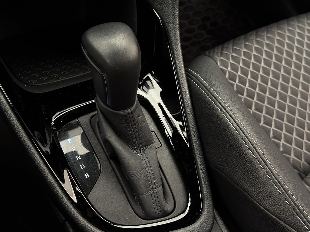 Vehicle Image 22