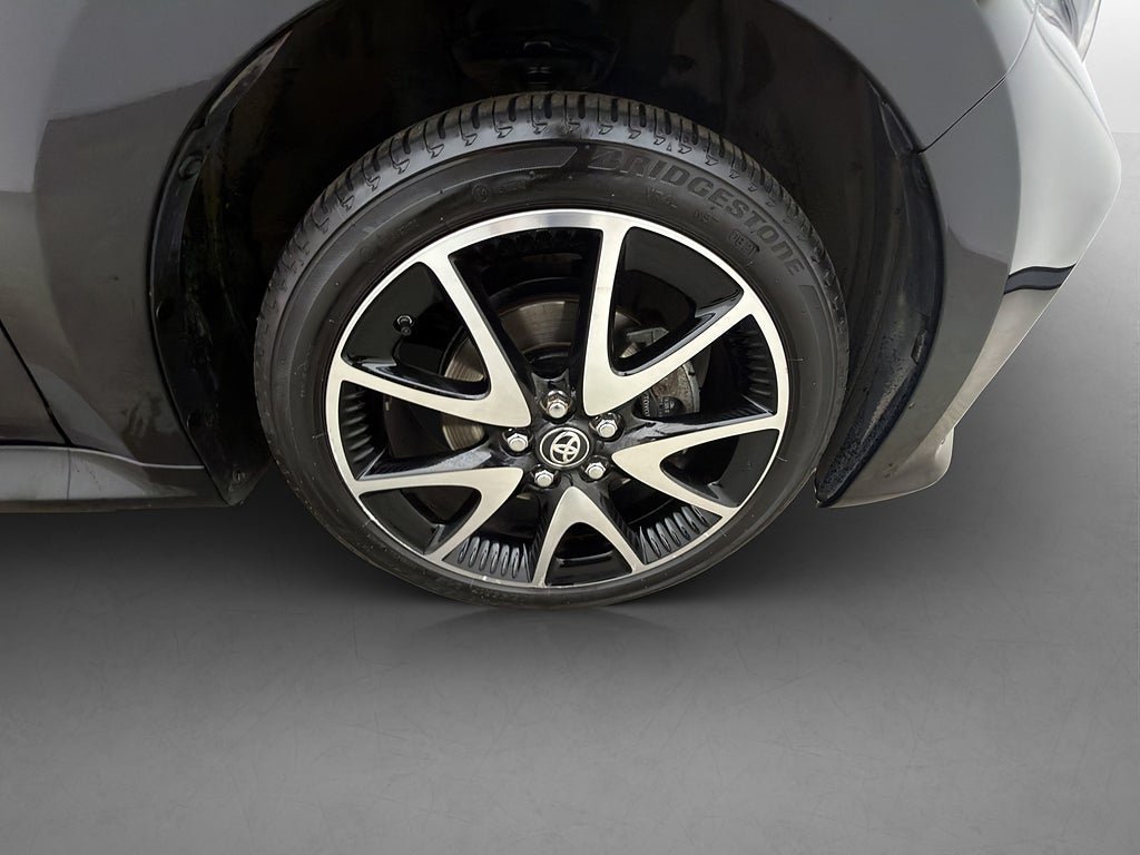 Vehicle Image 30