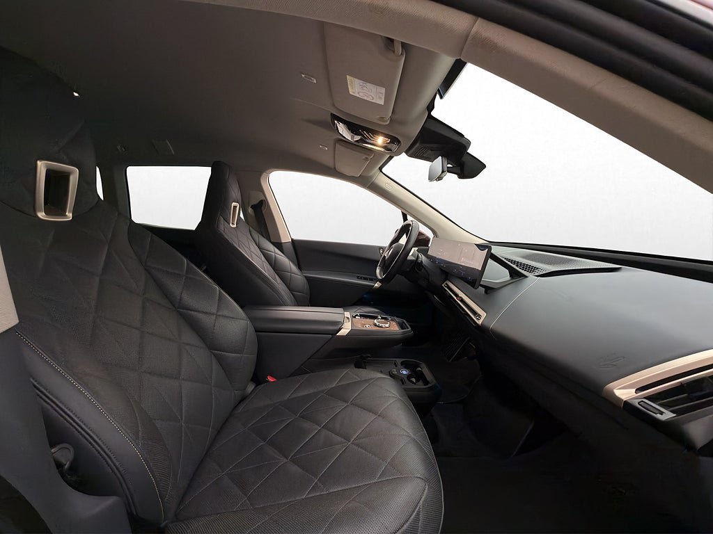 Vehicle Image 36