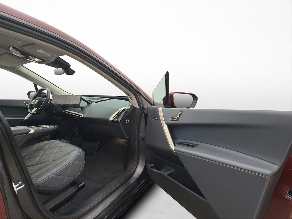 Vehicle Image 37