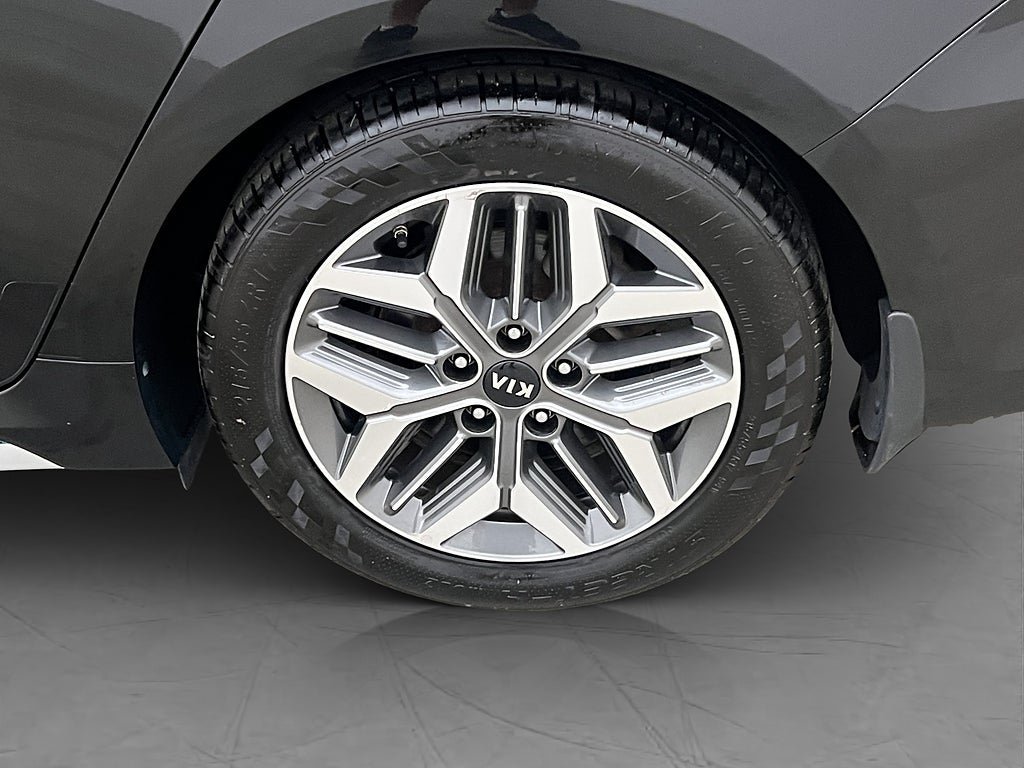 Vehicle Image 31